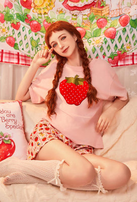 [Officially Licensed] Strawberry Shortcake x Micotaku Strawberry Cupcake Loungewear Short And Top Set - Women M