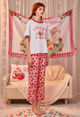 [Officially Licensed] Strawberry Shortcake x Micotaku Strawberry Tart Loungewear Pants And Top Set - Women XL